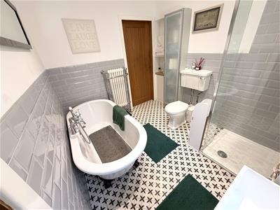 Picture 19